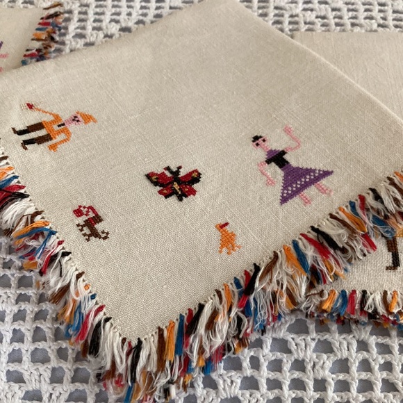 Three Vintage Linen Cocktail Napkins, Rare, Cross Stitched on this fine … - Picture 12 of 12